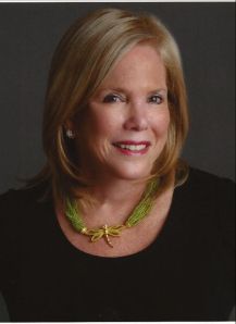 Justine Business Crop